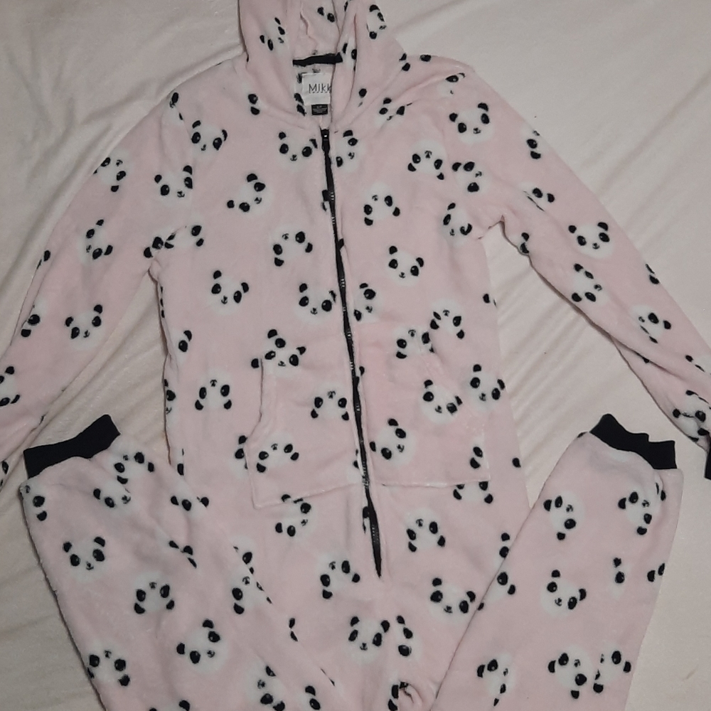 Women's Small Onzie.